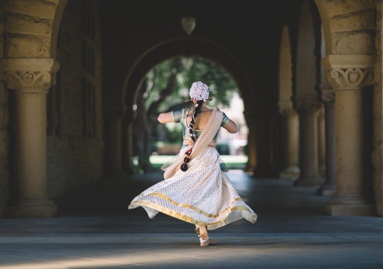 woman, dance, dress-2178480.jpg